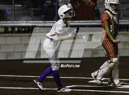 Thumbnail 1 in Sundown vs. Muenster (UIL Softball 2A Region 2 Semifinal Game 1) photogallery.