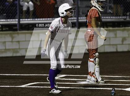 Thumbnail 2 in Sundown vs. Muenster (UIL Softball 2A Region 2 Semifinal Game 1) photogallery.
