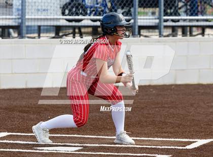 Thumbnail 3 in Sundown vs. Muenster (UIL Softball 2A Region 2 Semifinal Game 1) photogallery.
