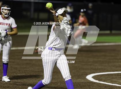 Thumbnail 2 in Sundown vs. Muenster (UIL Softball 2A Region 2 Semifinal Game 1) photogallery.