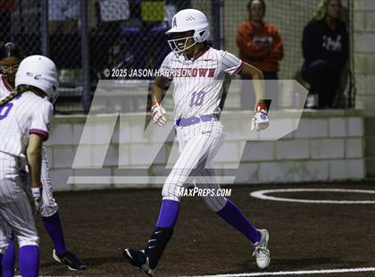Thumbnail 3 in Sundown vs. Muenster (UIL Softball 2A Region 2 Semifinal Game 1) photogallery.