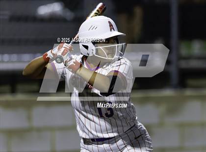 Thumbnail 2 in Sundown vs. Muenster (UIL Softball 2A Region 2 Semifinal Game 1) photogallery.