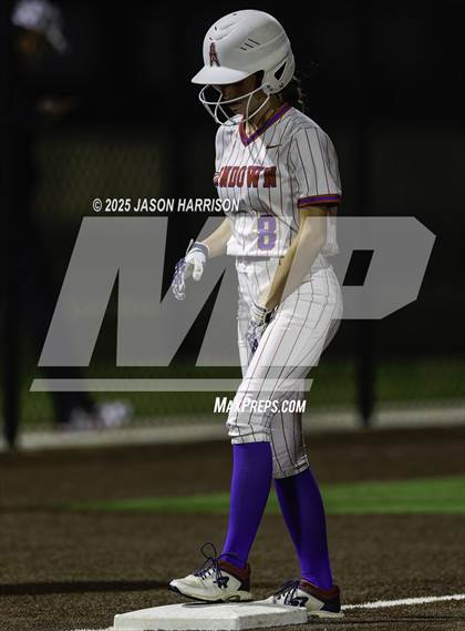 Thumbnail 1 in Sundown vs. Muenster (UIL Softball 2A Region 2 Semifinal Game 1) photogallery.
