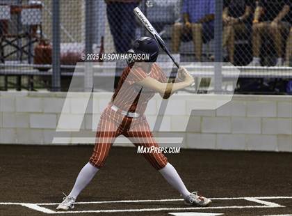 Thumbnail 1 in Sundown vs. Muenster (UIL Softball 2A Region 2 Semifinal Game 1) photogallery.
