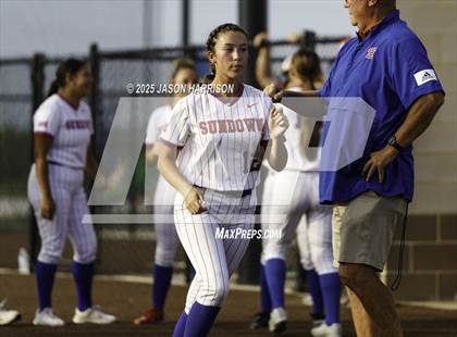Thumbnail 1 in Sundown vs. Muenster (UIL Softball 2A Region 2 Semifinal Game 1) photogallery.