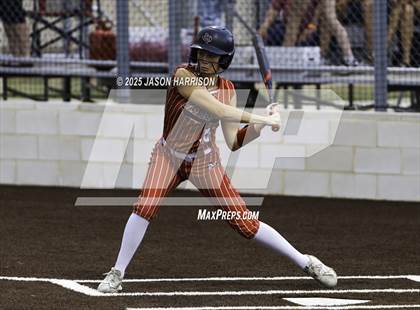 Thumbnail 3 in Sundown vs. Muenster (UIL Softball 2A Region 2 Semifinal Game 1) photogallery.