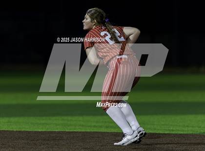 Thumbnail 1 in Sundown vs. Muenster (UIL Softball 2A Region 2 Semifinal Game 1) photogallery.