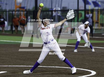 Thumbnail 3 in Sundown vs. Muenster (UIL Softball 2A Region 2 Semifinal Game 1) photogallery.