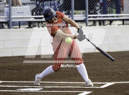 Thumbnail 1 in Sundown vs. Muenster (UIL Softball 2A Region 2 Semifinal Game 1) photogallery.