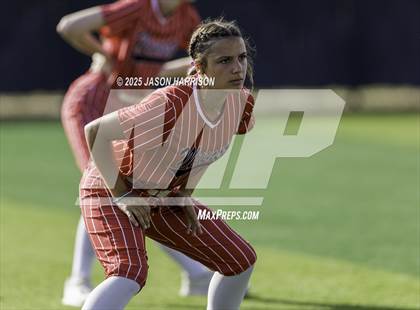 Thumbnail 1 in Sundown vs. Muenster (UIL Softball 2A Region 2 Semifinal Game 1) photogallery.