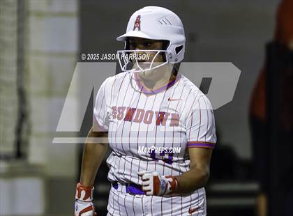 Thumbnail 2 in Sundown vs. Muenster (UIL Softball 2A Region 2 Semifinal Game 1) photogallery.