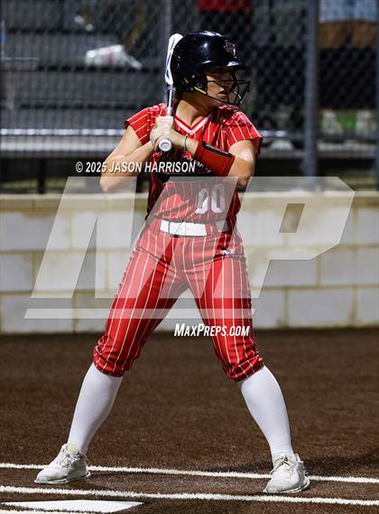 Thumbnail 1 in Sundown vs. Muenster (UIL Softball 2A Region 2 Semifinal Game 1) photogallery.