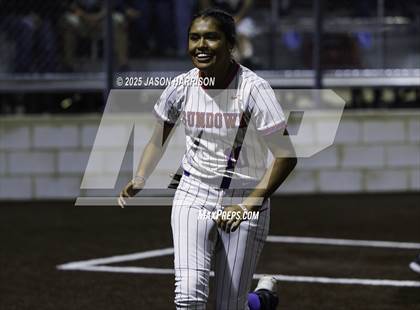 Thumbnail 1 in Sundown vs. Muenster (UIL Softball 2A Region 2 Semifinal Game 1) photogallery.