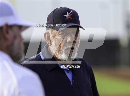 Thumbnail 2 in Sundown vs. Muenster (UIL Softball 2A Region 2 Semifinal Game 1) photogallery.