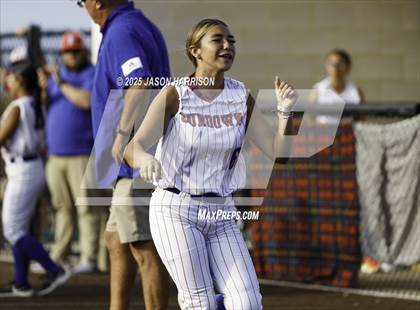 Thumbnail 2 in Sundown vs. Muenster (UIL Softball 2A Region 2 Semifinal Game 1) photogallery.