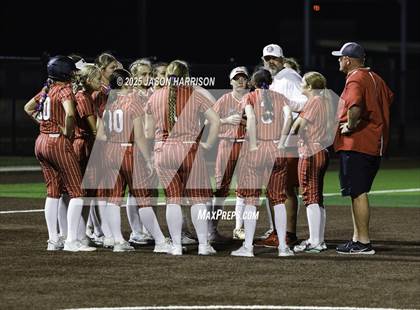 Thumbnail 1 in Sundown vs. Muenster (UIL Softball 2A Region 2 Semifinal Game 1) photogallery.