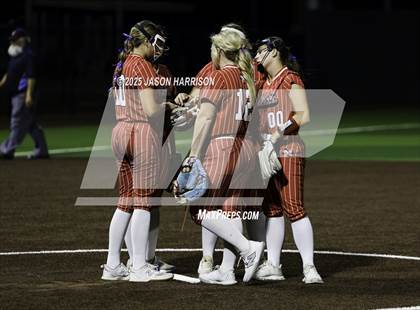 Thumbnail 1 in Sundown vs. Muenster (UIL Softball 2A Region 2 Semifinal Game 1) photogallery.