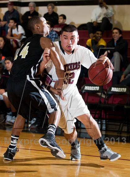 Thumbnail 3 in Enochs @ Modesto photogallery.