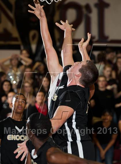 Thumbnail 2 in Enochs @ Modesto photogallery.