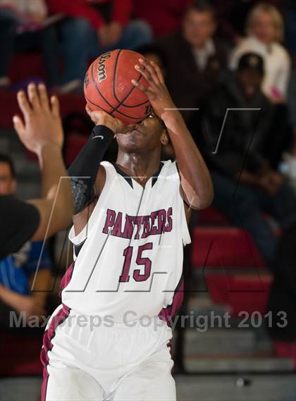 Thumbnail 3 in Enochs @ Modesto photogallery.