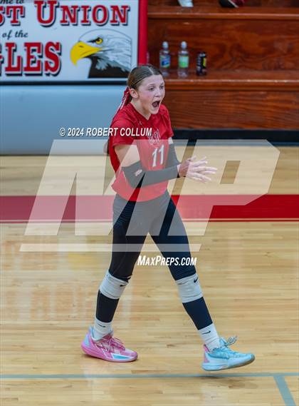 Thumbnail 2 in Pine Grove vs. West Union photogallery.