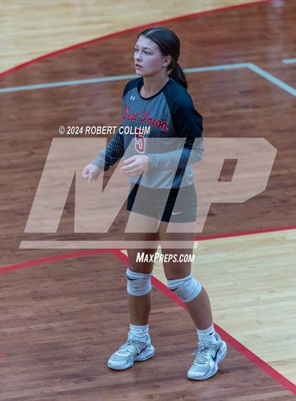 Thumbnail 1 in Pine Grove vs. West Union photogallery.