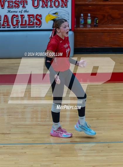 Thumbnail 1 in Pine Grove vs. West Union photogallery.