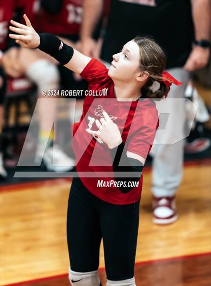 Thumbnail 1 in Pine Grove vs. West Union photogallery.