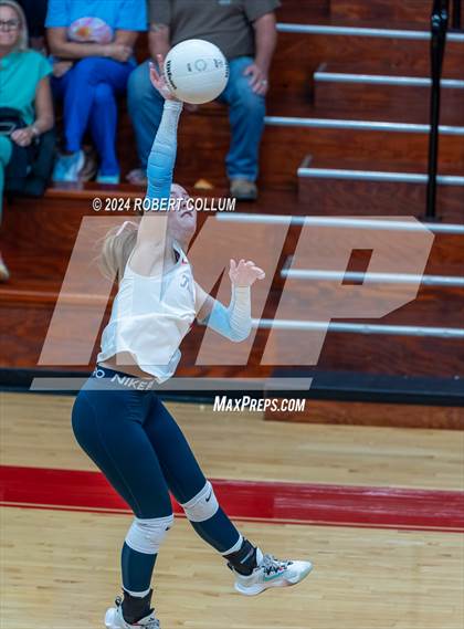 Thumbnail 3 in Pine Grove vs. West Union photogallery.