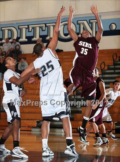 Thumbnail 1 in Flintridge Prep vs. Simi Valley (Falcon Classic) photogallery.