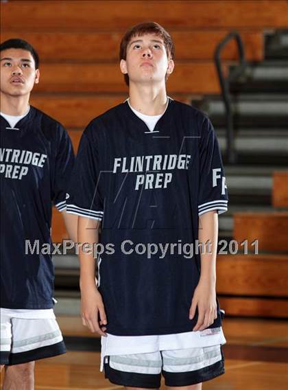 Thumbnail 1 in Flintridge Prep vs. Simi Valley (Falcon Classic) photogallery.