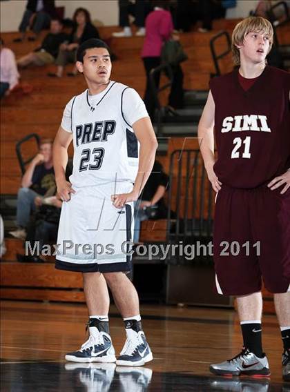 Thumbnail 1 in Flintridge Prep vs. Simi Valley (Falcon Classic) photogallery.