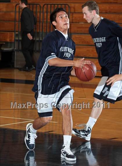 Thumbnail 2 in Flintridge Prep vs. Simi Valley (Falcon Classic) photogallery.