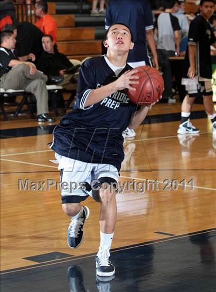 Thumbnail 1 in Flintridge Prep vs. Simi Valley (Falcon Classic) photogallery.