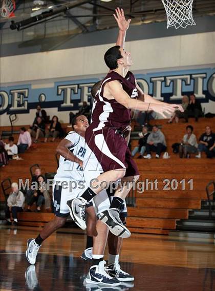 Thumbnail 2 in Flintridge Prep vs. Simi Valley (Falcon Classic) photogallery.