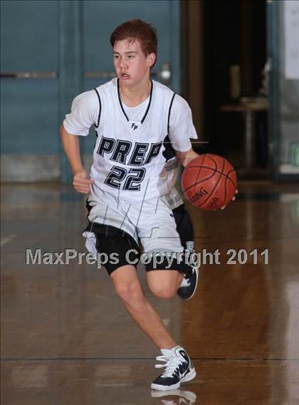Thumbnail 2 in Flintridge Prep vs. Simi Valley (Falcon Classic) photogallery.