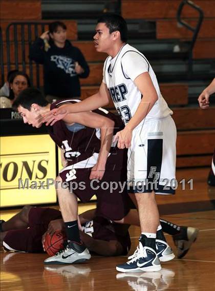 Thumbnail 2 in Flintridge Prep vs. Simi Valley (Falcon Classic) photogallery.