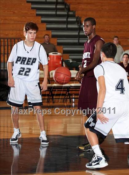 Thumbnail 3 in Flintridge Prep vs. Simi Valley (Falcon Classic) photogallery.