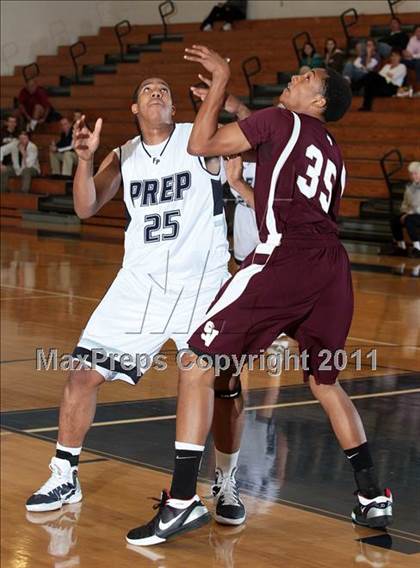 Thumbnail 1 in Flintridge Prep vs. Simi Valley (Falcon Classic) photogallery.