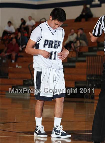 Thumbnail 3 in Flintridge Prep vs. Simi Valley (Falcon Classic) photogallery.