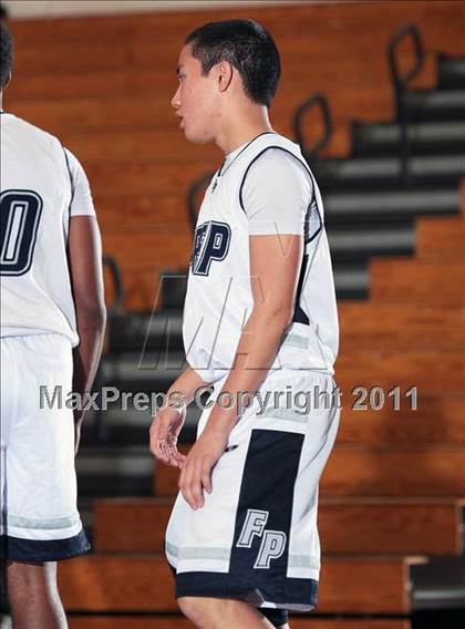 Thumbnail 3 in Flintridge Prep vs. Simi Valley (Falcon Classic) photogallery.