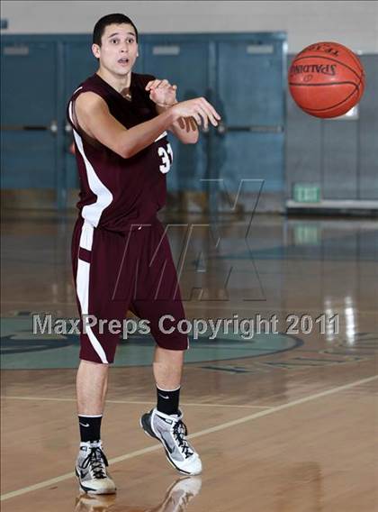 Thumbnail 3 in Flintridge Prep vs. Simi Valley (Falcon Classic) photogallery.
