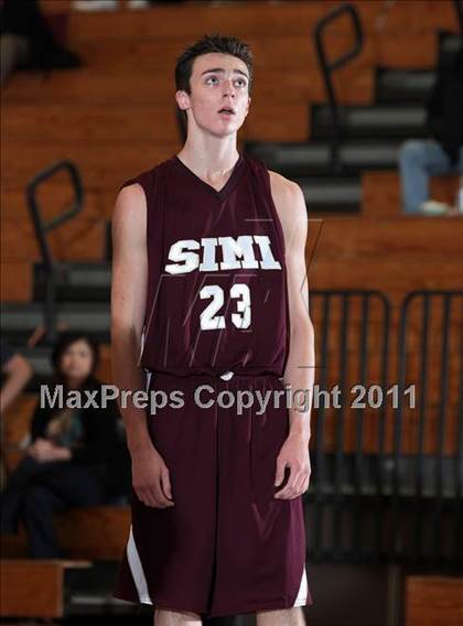 Thumbnail 2 in Flintridge Prep vs. Simi Valley (Falcon Classic) photogallery.