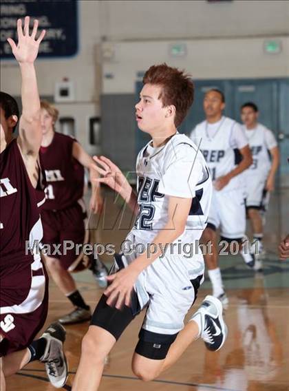 Thumbnail 2 in Flintridge Prep vs. Simi Valley (Falcon Classic) photogallery.