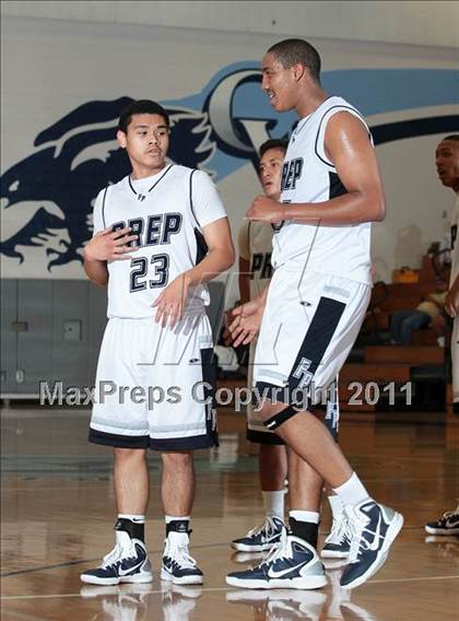 Thumbnail 1 in Flintridge Prep vs. Simi Valley (Falcon Classic) photogallery.