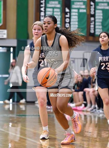 Thumbnail 3 in Perry vs. Carondelet (St. Mary's MLK Showcase) photogallery.
