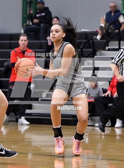 Thumbnail 3 in Perry vs. Carondelet (St. Mary's MLK Showcase) photogallery.