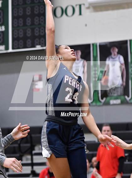 Thumbnail 2 in Perry vs. Carondelet (St. Mary's MLK Showcase) photogallery.