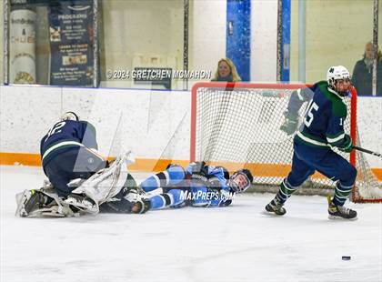 Thumbnail 1 in Norwalk/McMahon @ Wilton photogallery.