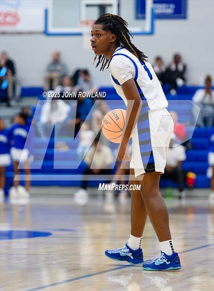 Thumbnail 1 in Lavergne vs Lebanon (TSSAA District Tournament) photogallery.